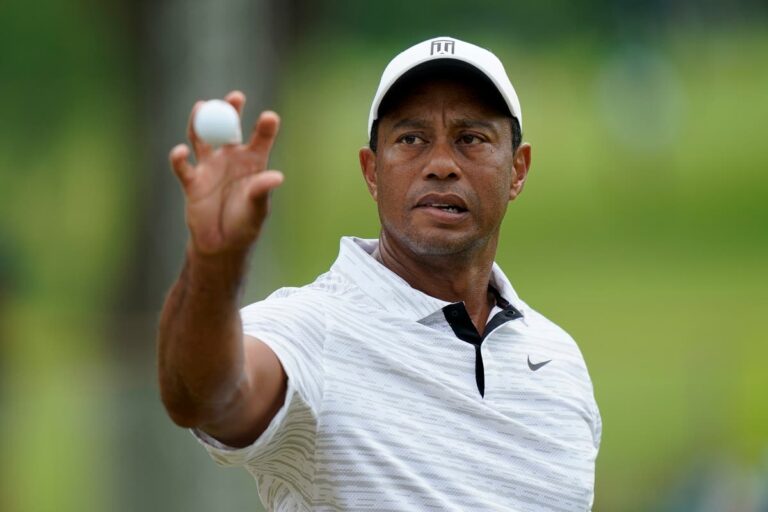 ‘He has his viewpoint, I have my own’: Woods on Mickelson conflict