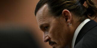 Johnny Depp has an attracting break to see throughout IO Tillett Wright’s testament Johnny Depp has an attracting break to see throughout IO Tillett Wright’s testament